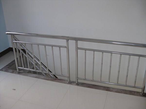 光纤激光切管机为金属护栏管材加工保驾护航(图2)